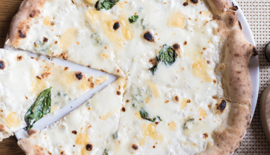 Odhalte tajemství dokonalé Quattro Formaggi pizzy